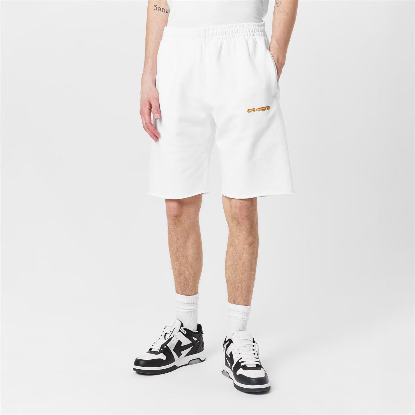 Off-White o1g2r1mq0326 Arow Sweatshorts in White Size US 38 / EU 54 - 4 Thumbnail