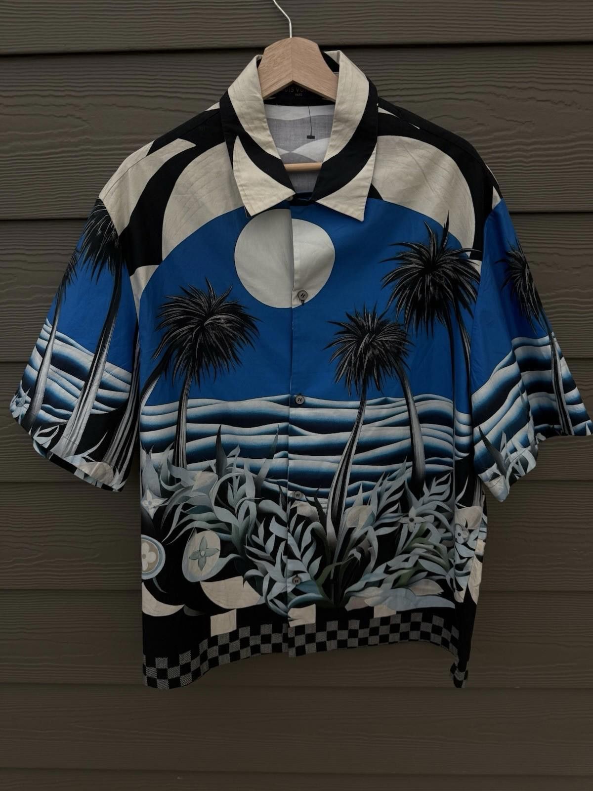 Louis Vuitton Louis Vuitton Button Up Palm Tree Blue Tee 2024 (XL) Size US XL / EU 56 / 4 - 1 Thumbnail