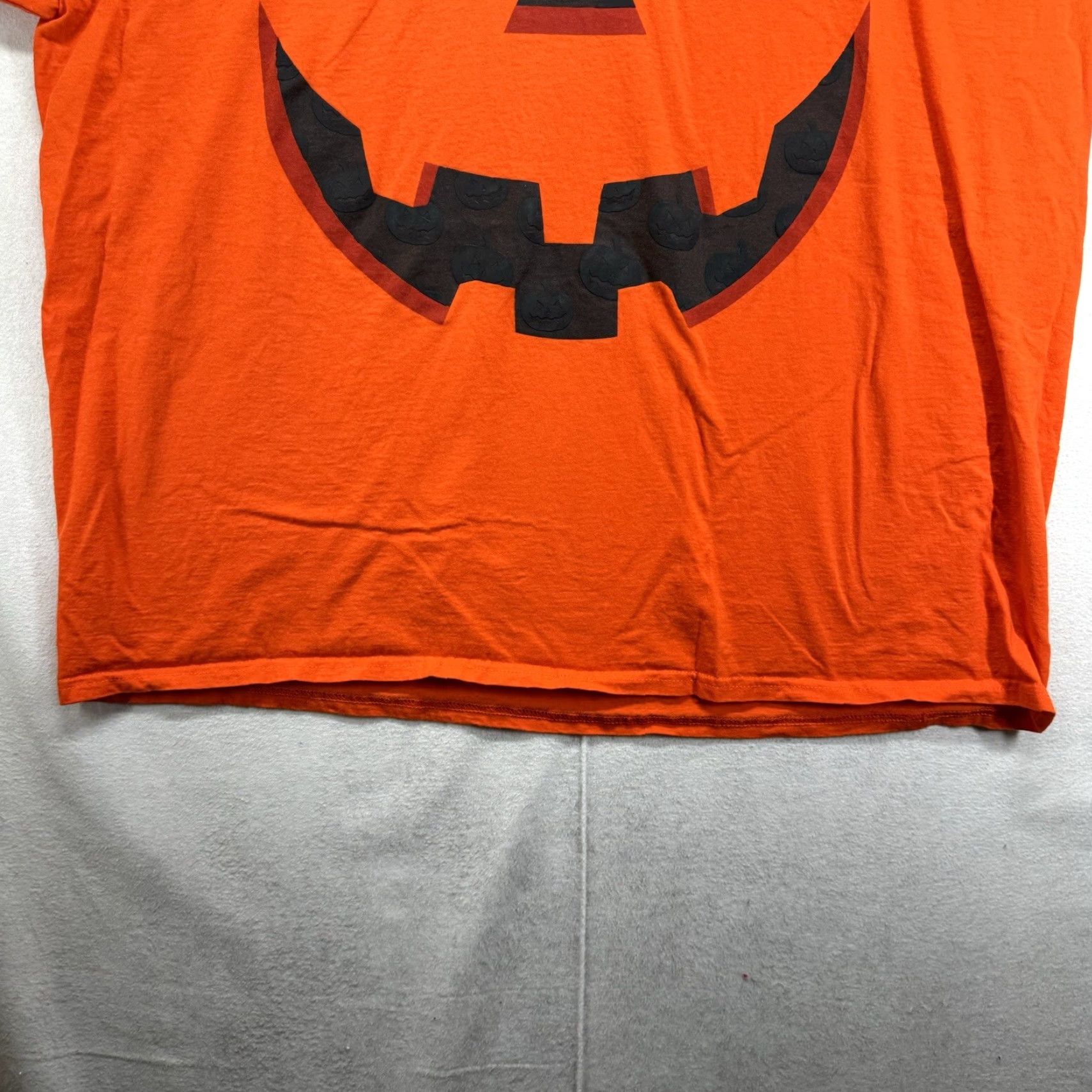 Vintage VINTAGE Happy Halloween Jack O Lantern T-Shirt Adult 3XL Orange Funny Halloween Mens Size US XXL / EU 58 / 5 - 5 Thumbnail