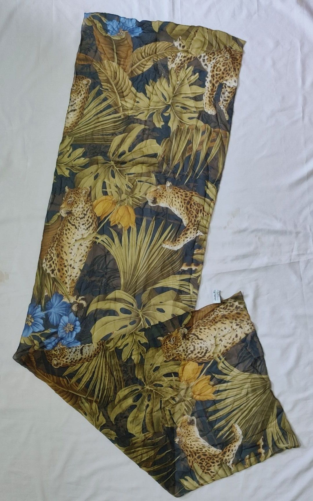 Salvatore Ferragamo Salvatore Ferragamo Leopard Silk Scarf Size ONE SIZE - 5 Thumbnail