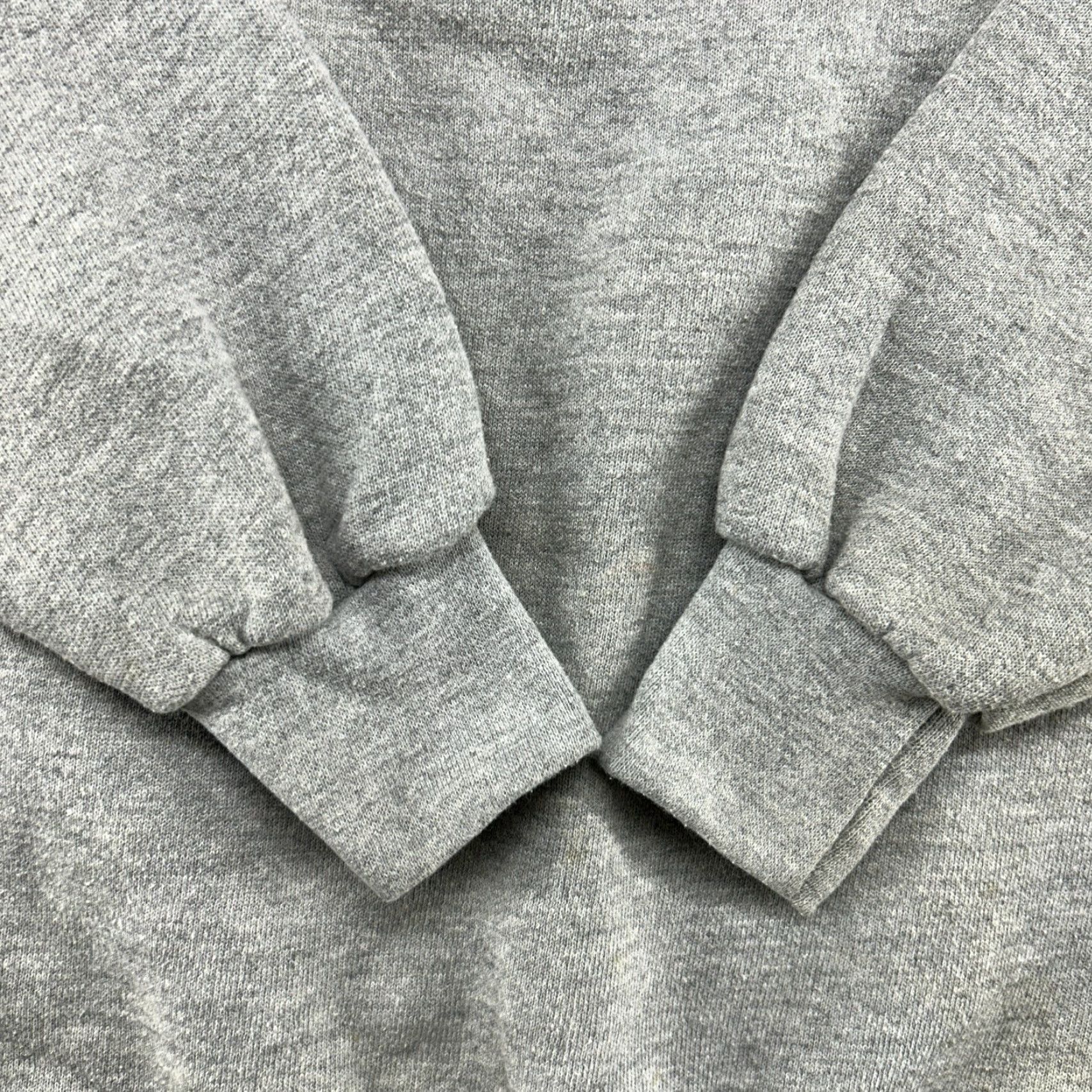 Disney VINTAGE Disney Winnie The Pooh Sweatshirt Mens Small Gray Pullover Box Logo 90s Size US S / EU 44-46 / 1 - 3 Thumbnail
