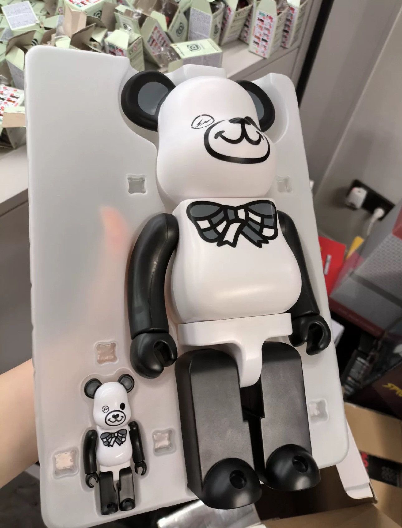 Japanese Brand Bearbrick Freemasonry Fragment 100% & 400% Set Size ONE SIZE - 3 Thumbnail