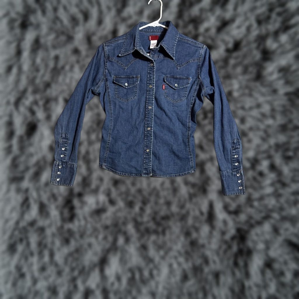 Levi's VINTAGE Levis Jean Jacket Womens Small Pearl Snap Western Streetwear Paris Hilton Y2K Size 28" / US 6 / IT 42 - 1 Thumbnail