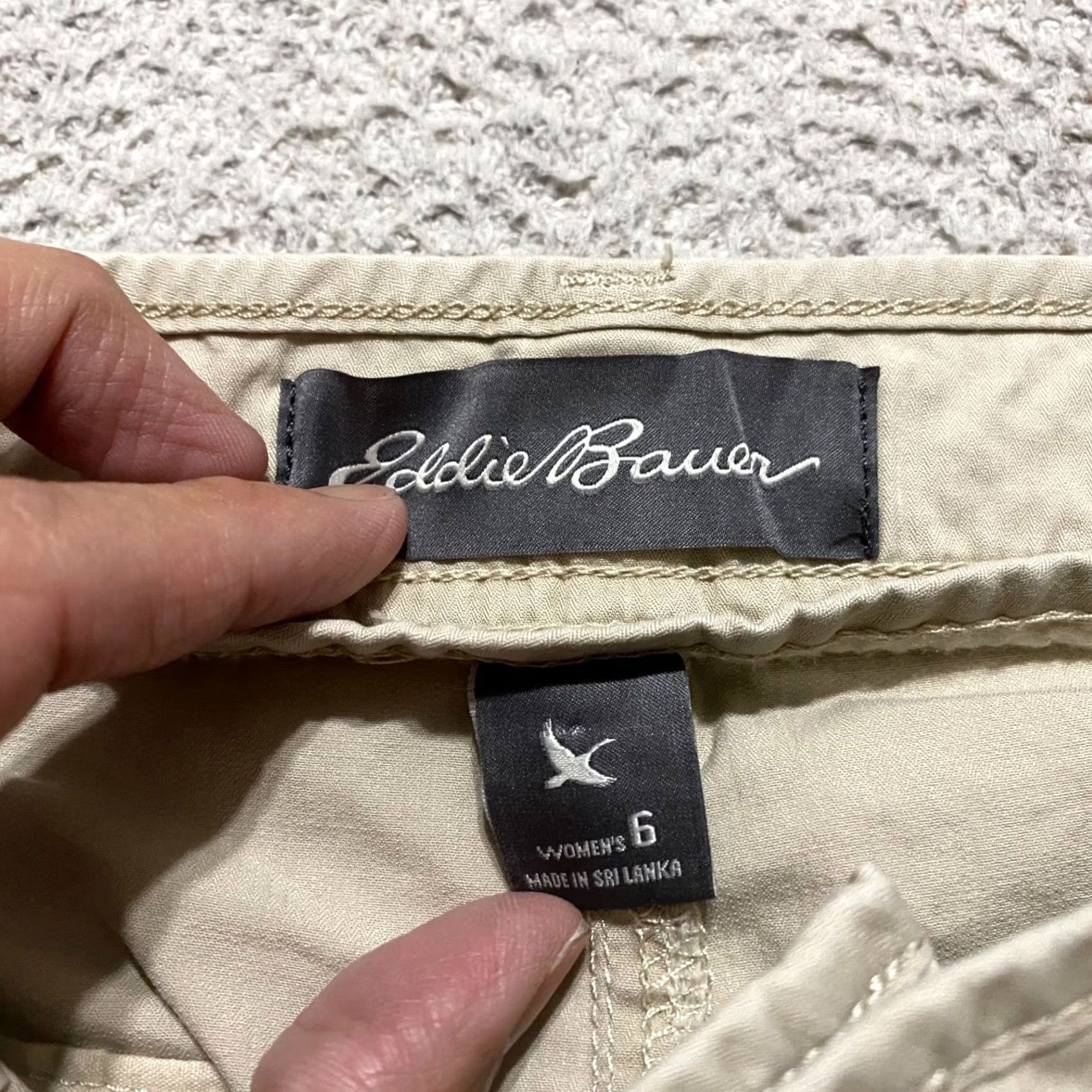 Eddie Bauer Eddie Bauer Shorts Womens sz 6 Khaki Beige Bermuda Outdoor Walking Inseam 7" Size 28" / US 6 / IT 42 - 3 Thumbnail