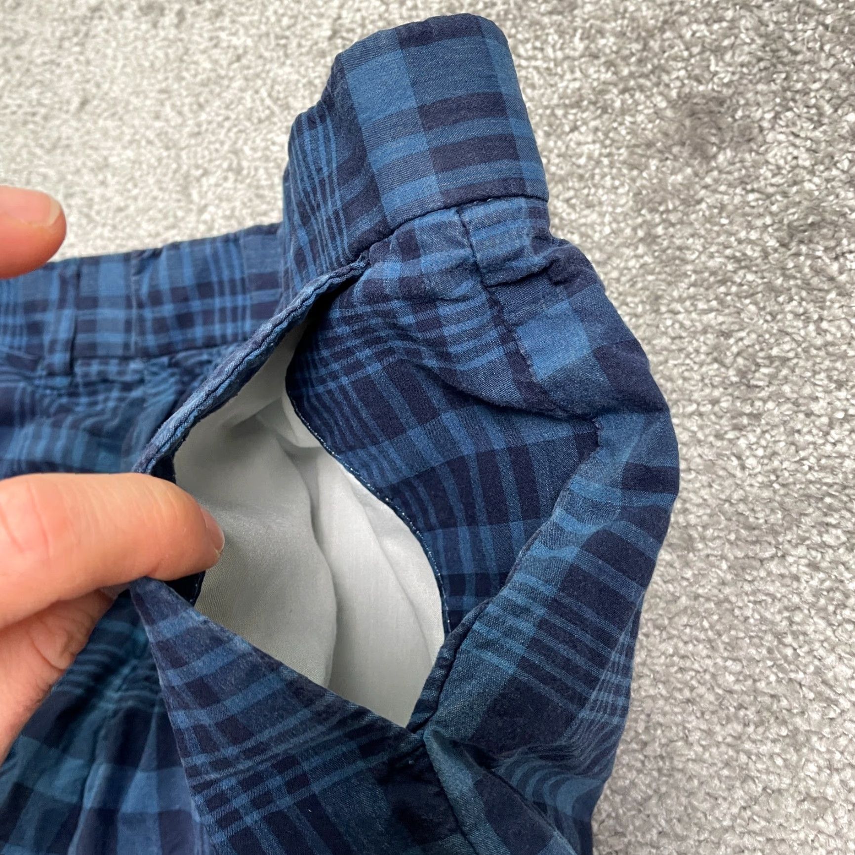 Tommy Hilfiger Tommy Hilfiger Chino Shorts Mens 31 Blue Plaid Flat Front Cotton Casual Outdoor Regular Fit Adults Mens Size US 31 - 5 Thumbnail