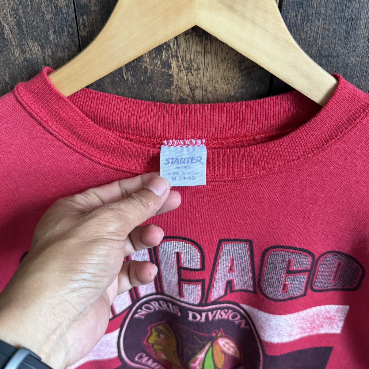 Starter Vintage 90’s Starter Chicago Blackhawks Sweatshirt Size US M / EU 48-50 / 2 - 2 Thumbnail