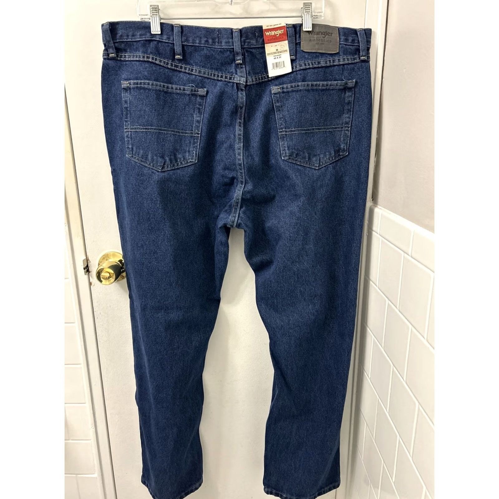 Wrangler Wrangler Authentics Jeans Mens 42x30 Blue Straight Leg Denim YKK 5 Pockets Size US 42 / EU 58 - 6 Thumbnail