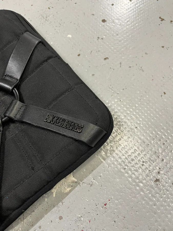 Dirk Bikkembergs 2000s Bikkembergs Harness Black Shoulder Bag Size ONE SIZE - 4 Thumbnail