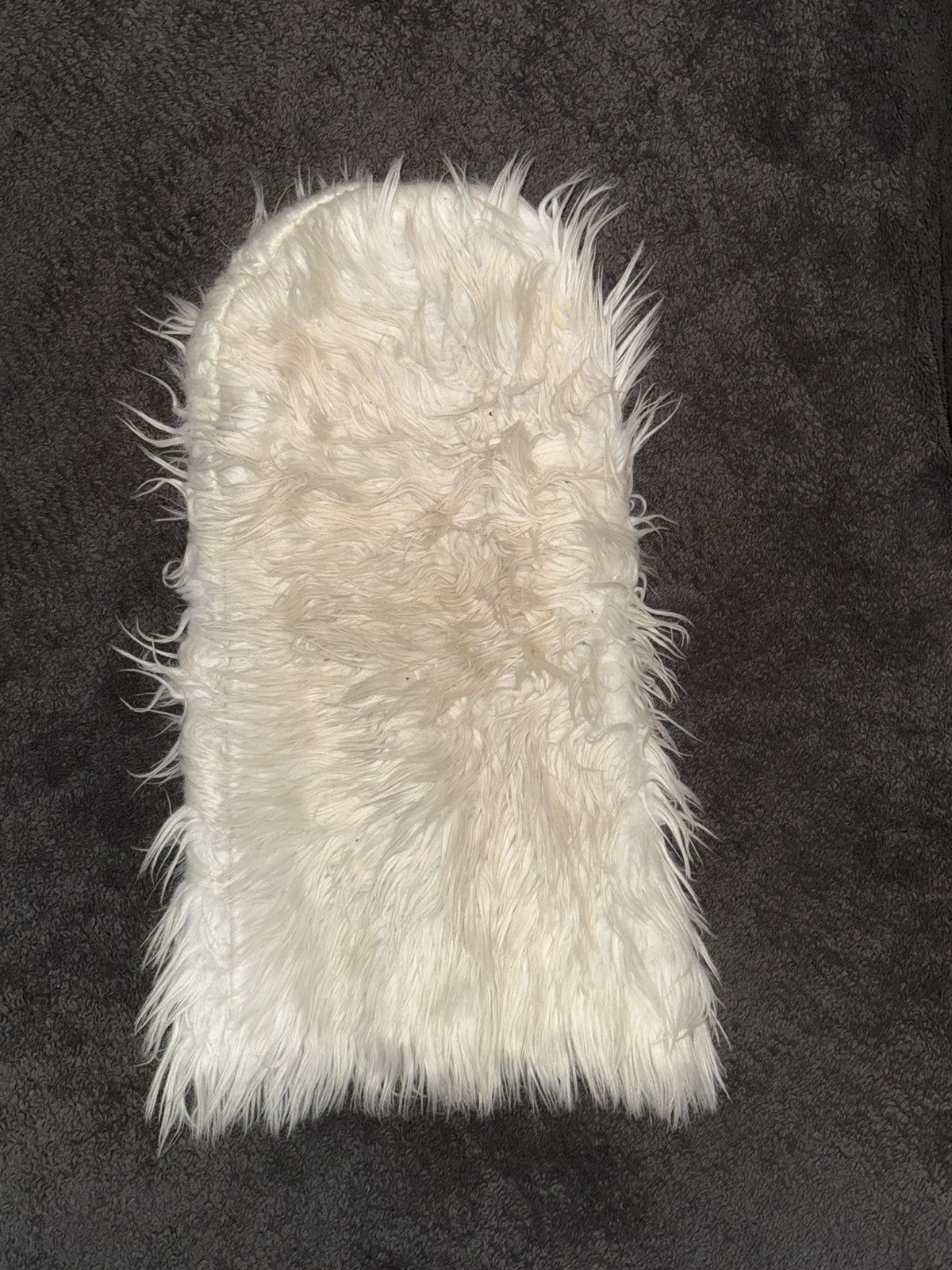 Vintage White Fuzzy Face Mask Size ONE SIZE - 2 Thumbnail