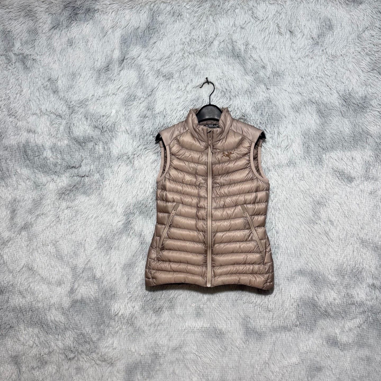 Arc'teryx Arcteryx Cerium LT Women's Down Vest Size S / US 4 / IT 40 - 1 Thumbnail
