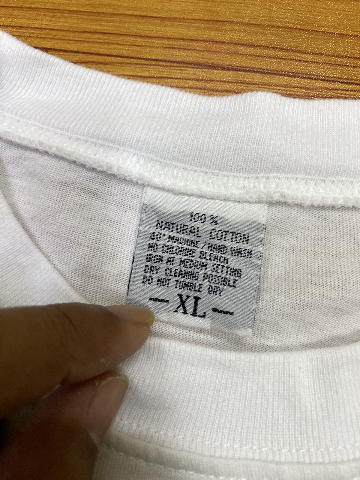 Vintage Vintage 90s Asian Pratt & Whitney Canada Tee Size US L / EU 52-54 / 3 - 5 Thumbnail