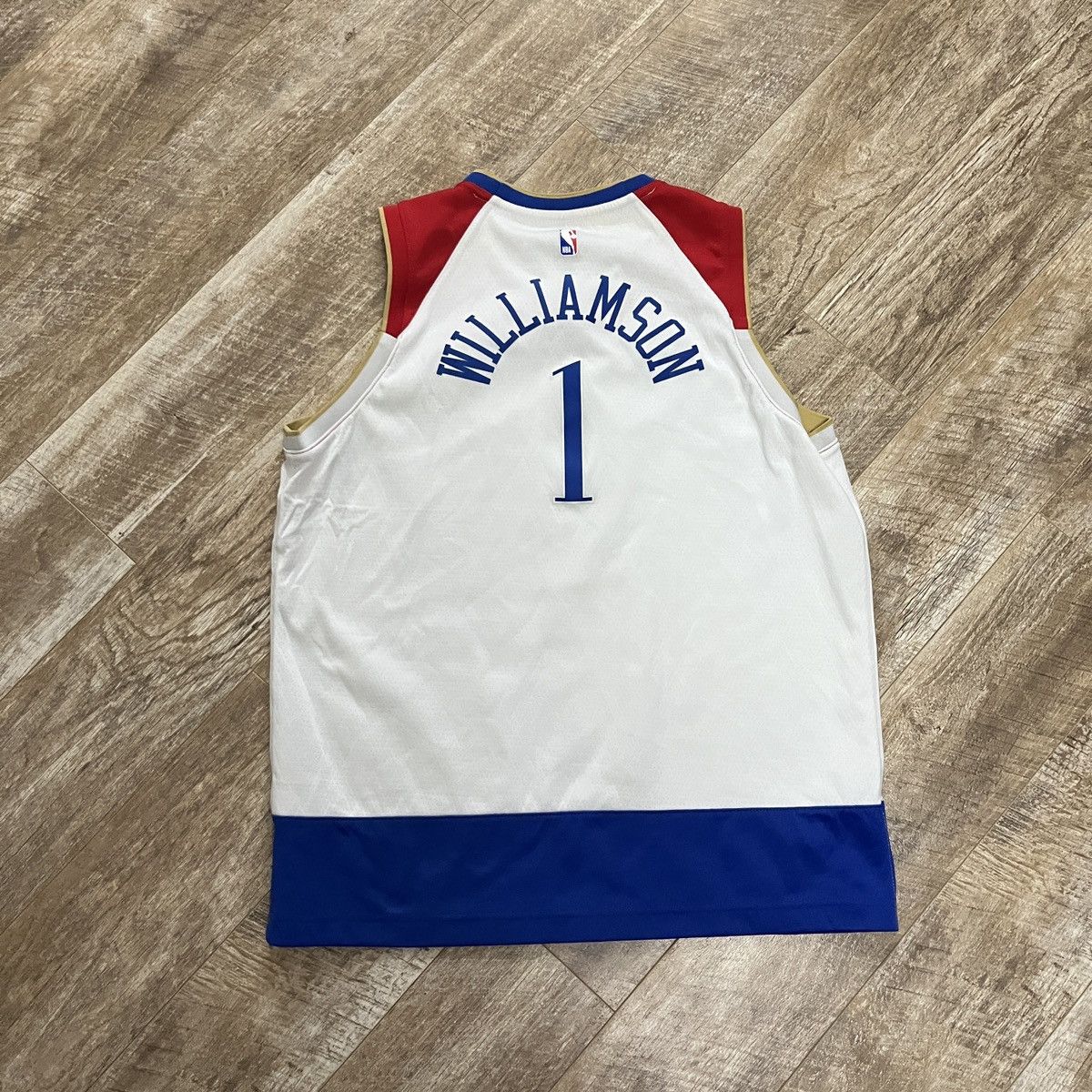NBA Vintage Nike New Orleans Pelicans Jersey Size US L / EU 52-54 / 3 - 4 Thumbnail