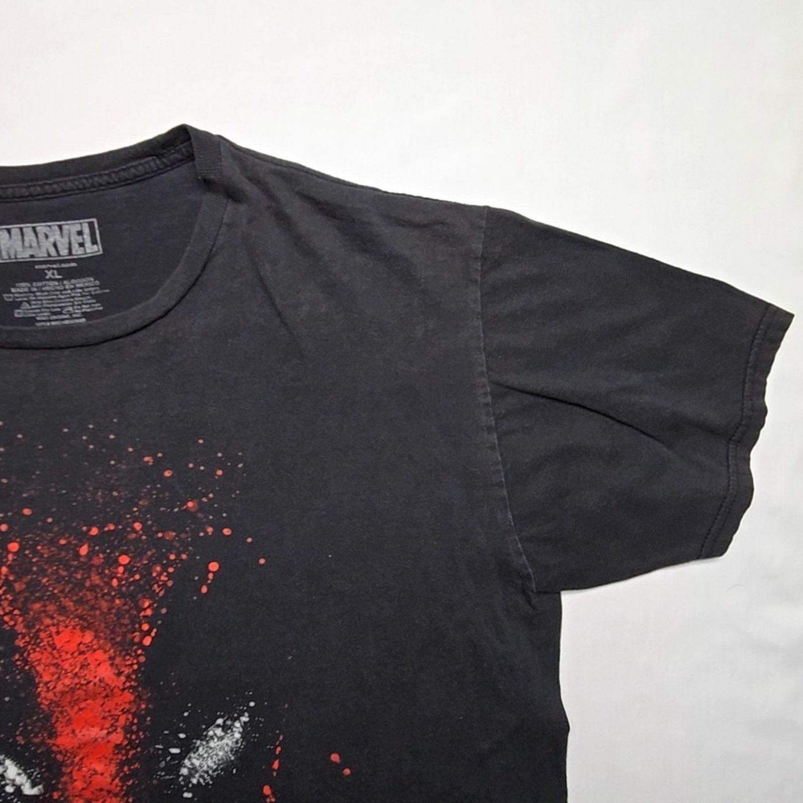 Marvel Comics Marvel Deadpool Shirt Red Black XL Splatter Graphic Tee Size US XL / EU 56 / 4 - 4 Thumbnail