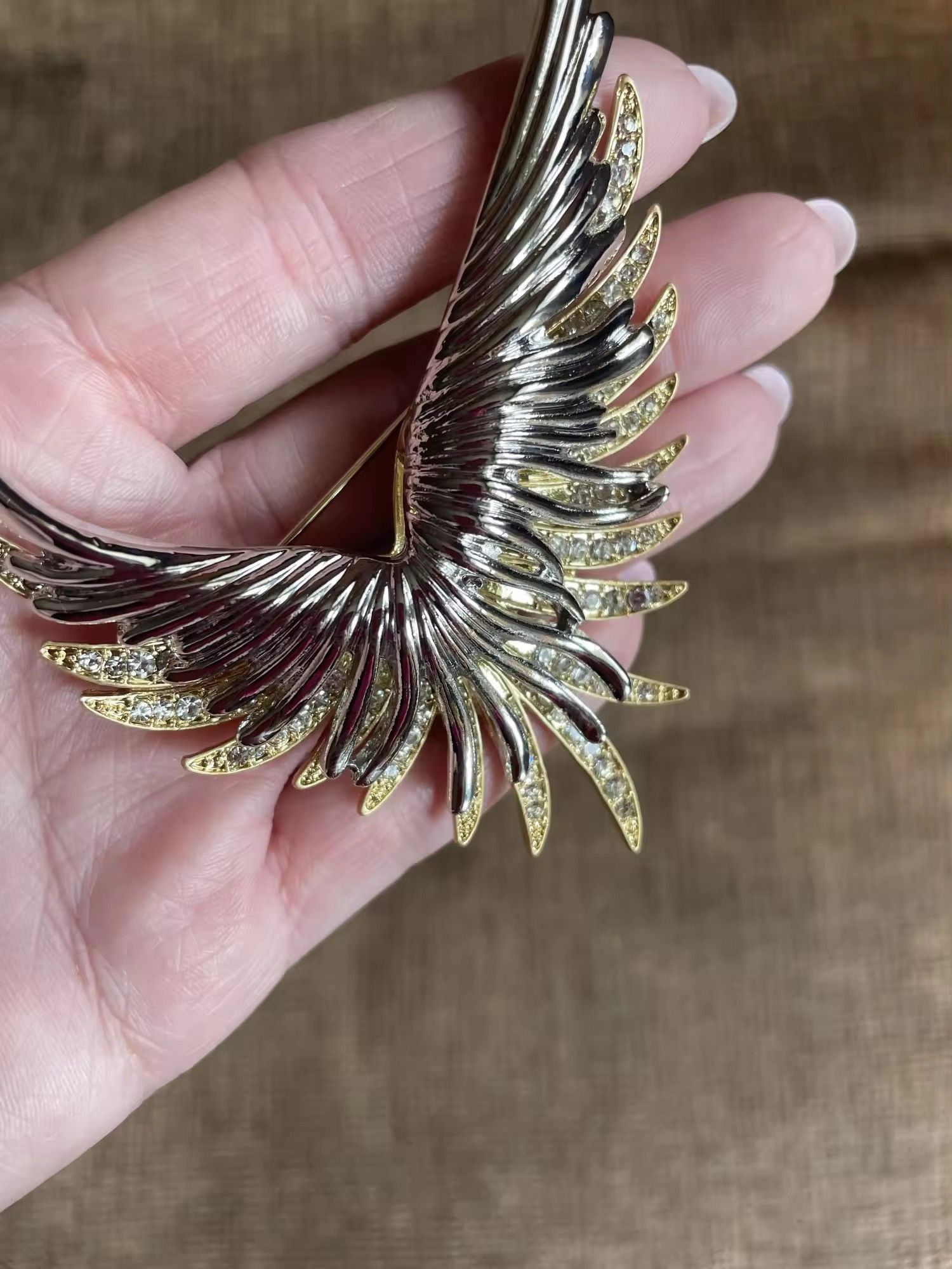 Vintage Vintage Two-Tone Wing Brooch Size ONE SIZE - 3 Thumbnail