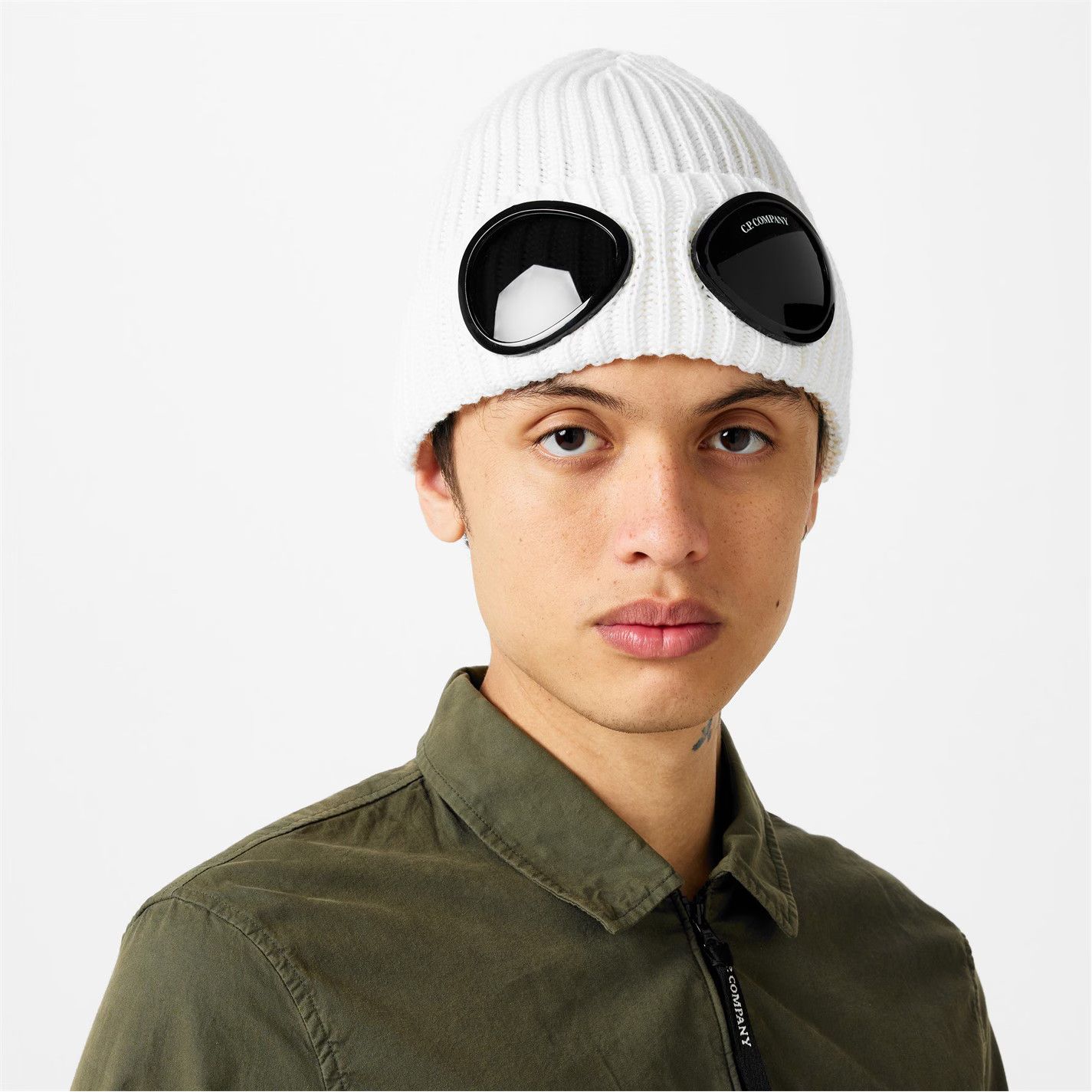 C.P. Company o1g2r1mq0426 Size: OS / Goggle Beanie Hat / Cap in White Size ONE SIZE - 2 Thumbnail