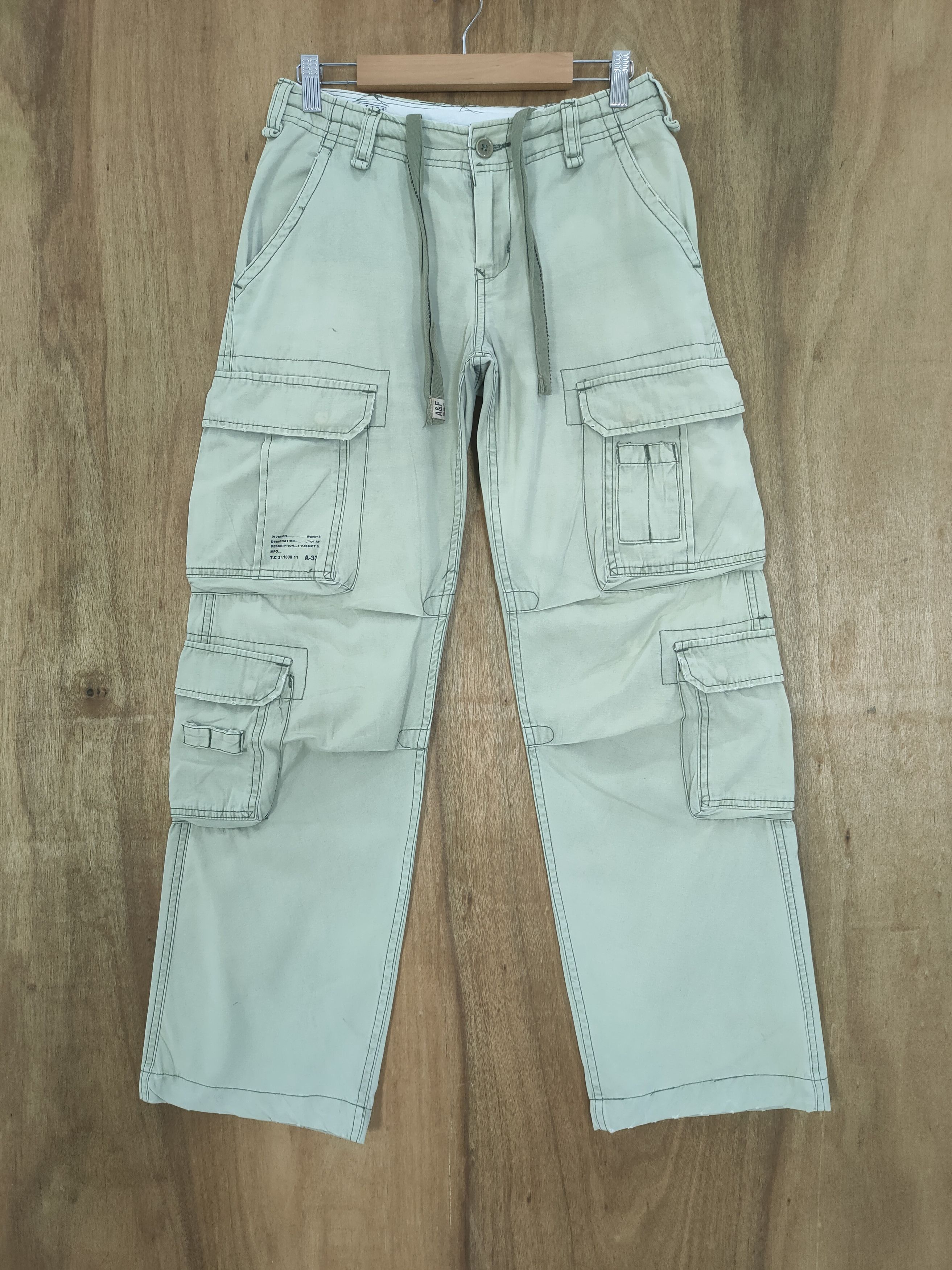 Abercrombie & Fitch ABERCROMBIE & FITCH 10 POCKET CARGO PANTS Size US 28 / EU 44 - 1 Thumbnail