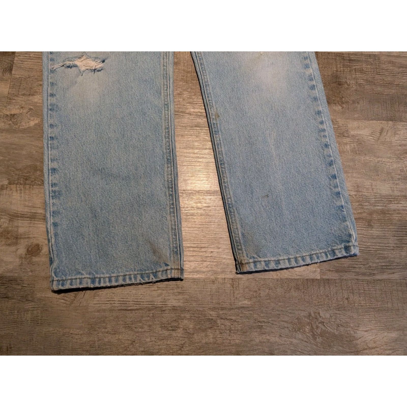 Carhartt Carhartt Jeans Mens 36x32 31" Actual Light Wash Denim 5-Pocket Logo Workwear Regular Fit Blue (B180 STW) Size US 36 / EU 52 - 2 Thumbnail