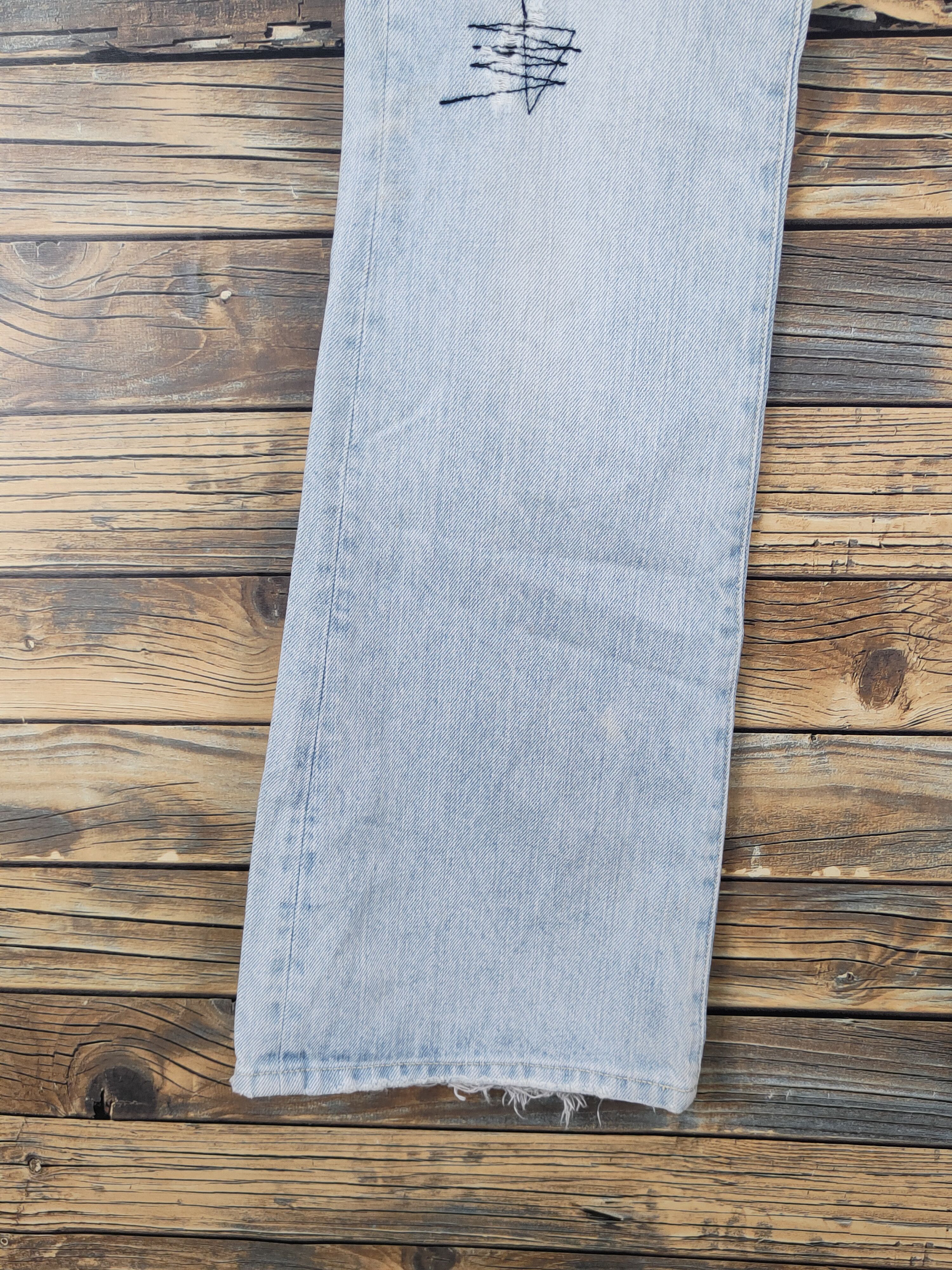Japanese Brand Roxy Light Blue Distressed Ripped denim Jeans #W1698 Size 28" / US 6 / IT 42 - 4 Thumbnail