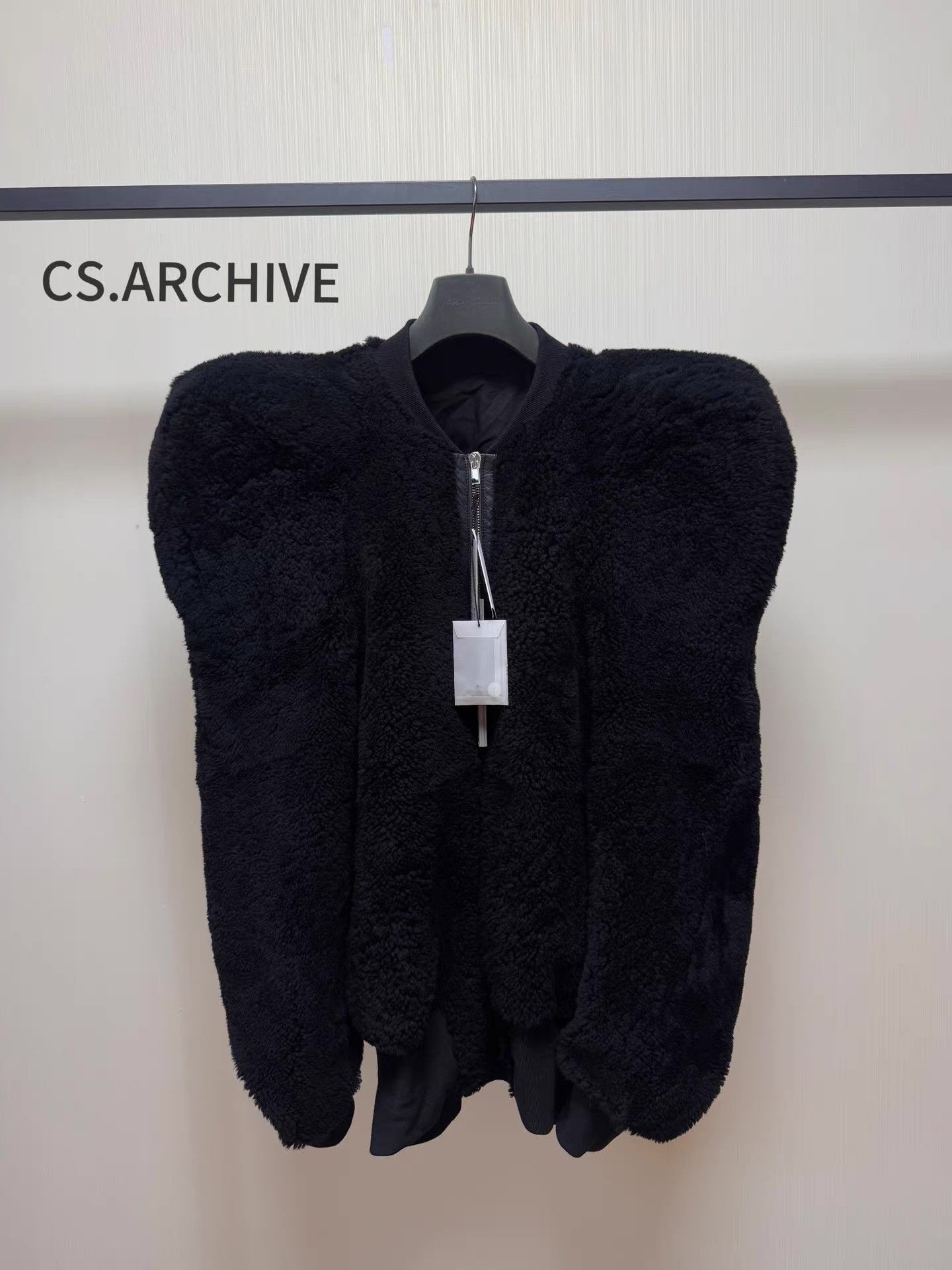 Rick Owens Rick Owens Shearling Q8 Size US M / EU 48-50 / 2 - 1 Thumbnail