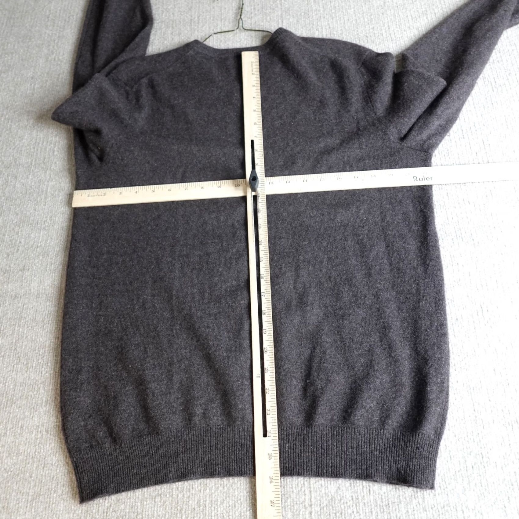 Club Room VINTAGE: No? (Excluded) Club Room Sweater Mens Regular M Brown Cashmere V-Neck Pullover Knit - WAIT Size US M / EU 48-50 / 2 - 5 Thumbnail