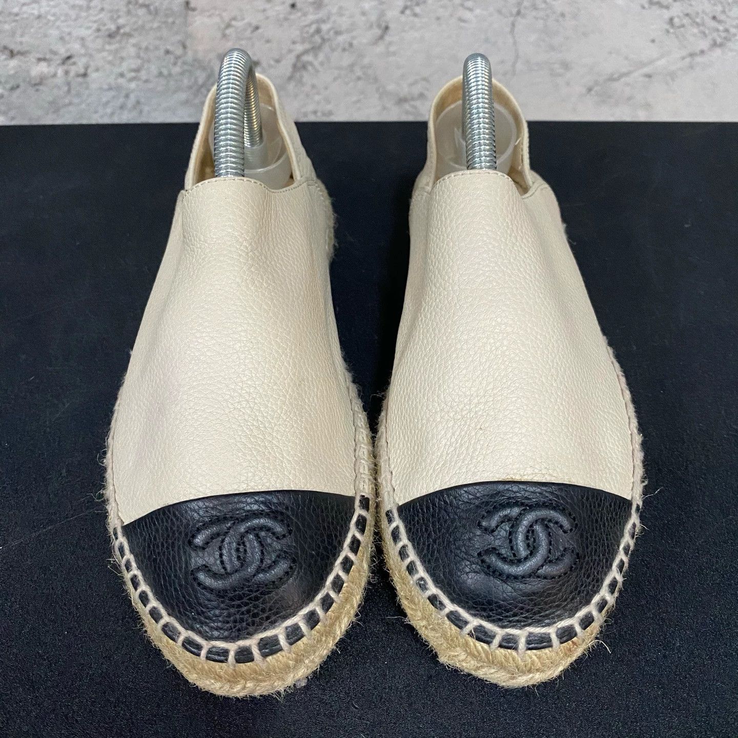 Chanel Chanel Women's Fisherman Sneakers 36 Size US 5 / IT 35 - 6 Thumbnail