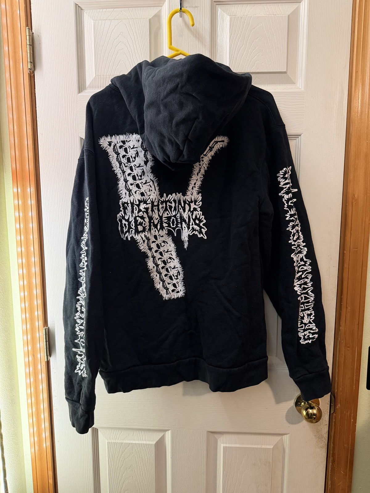 999 Club × Vlone Juice WRLD x Vlone Skeleton Hands Hoodie Black Size L Size US L / EU 52-54 / 3 - 2 Thumbnail