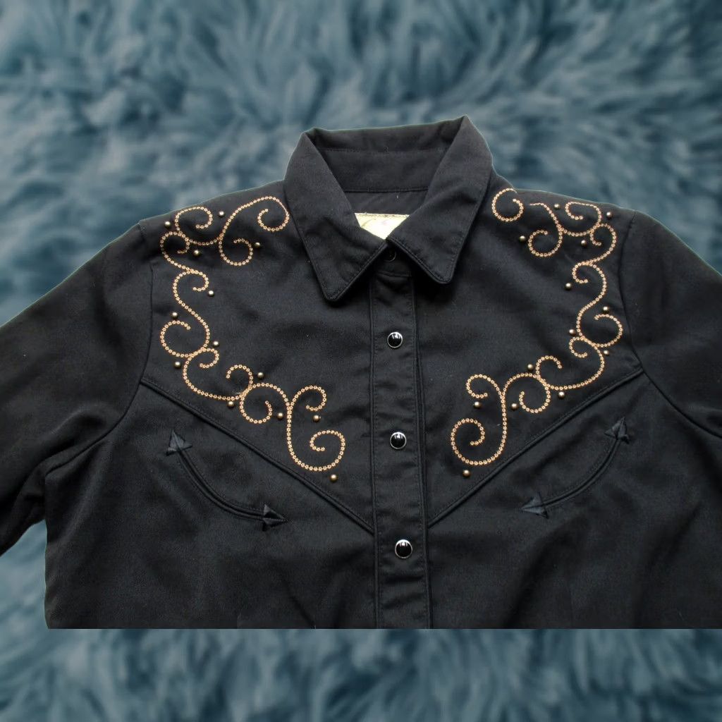 Scully Scully Shirt Womens Small Black Western Embroidered Rhinestone Cross Snap Top Size S / US 4 / IT 40 - 1 Thumbnail