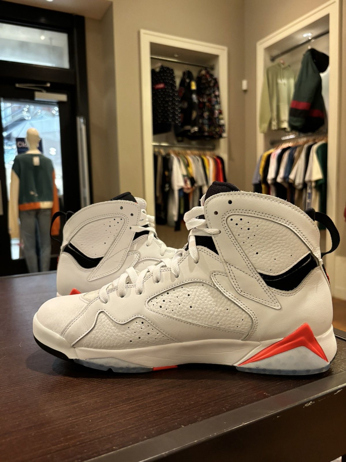 Jordan Retro White Infrared