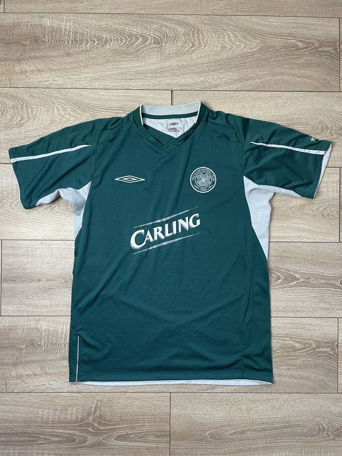 Umbro Celtic FC 2004 2005 Away Football Shirt Soccer Jersey Size m Size US M / EU 48-50 / 2 - 1 Thumbnail