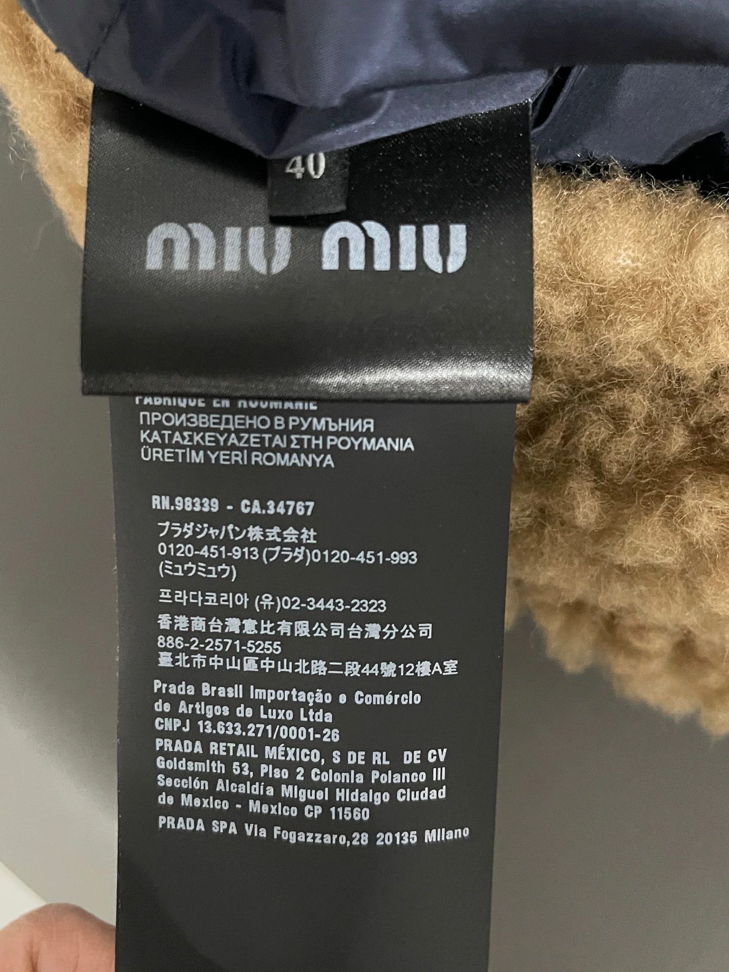 Miu Miu MIUMIU Teddy Vest 40 New Size S / US 4 / IT 40 - 6 Thumbnail