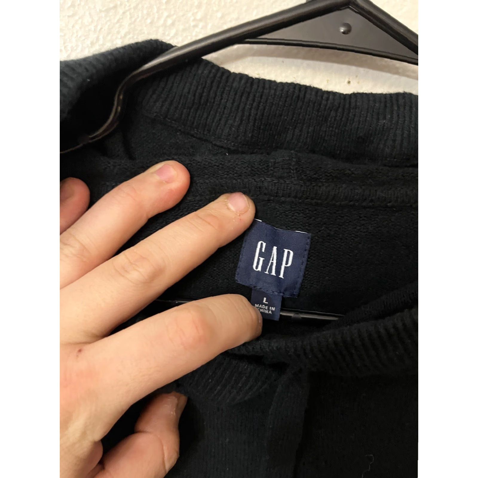Gap Gap Women's Black Hoodie Sweatshirt Pullover Activewear Large Long Sleeve with Pockets Size L / US 10 / IT 46 - 2 Thumbnail