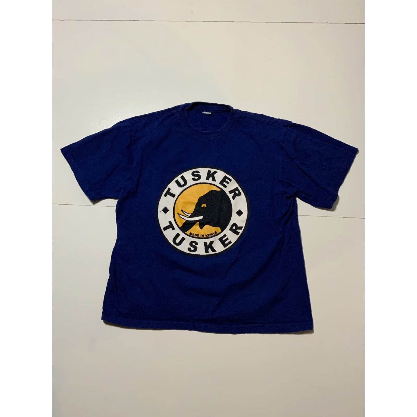 Vintage VINTAGE Tusker Beer Made In Kenya Baada Ya Kazi Africa Graphic Boxy T-Shirt L Blue Mens Size L Size US L / EU 52-54 / 3 - 2 Thumbnail