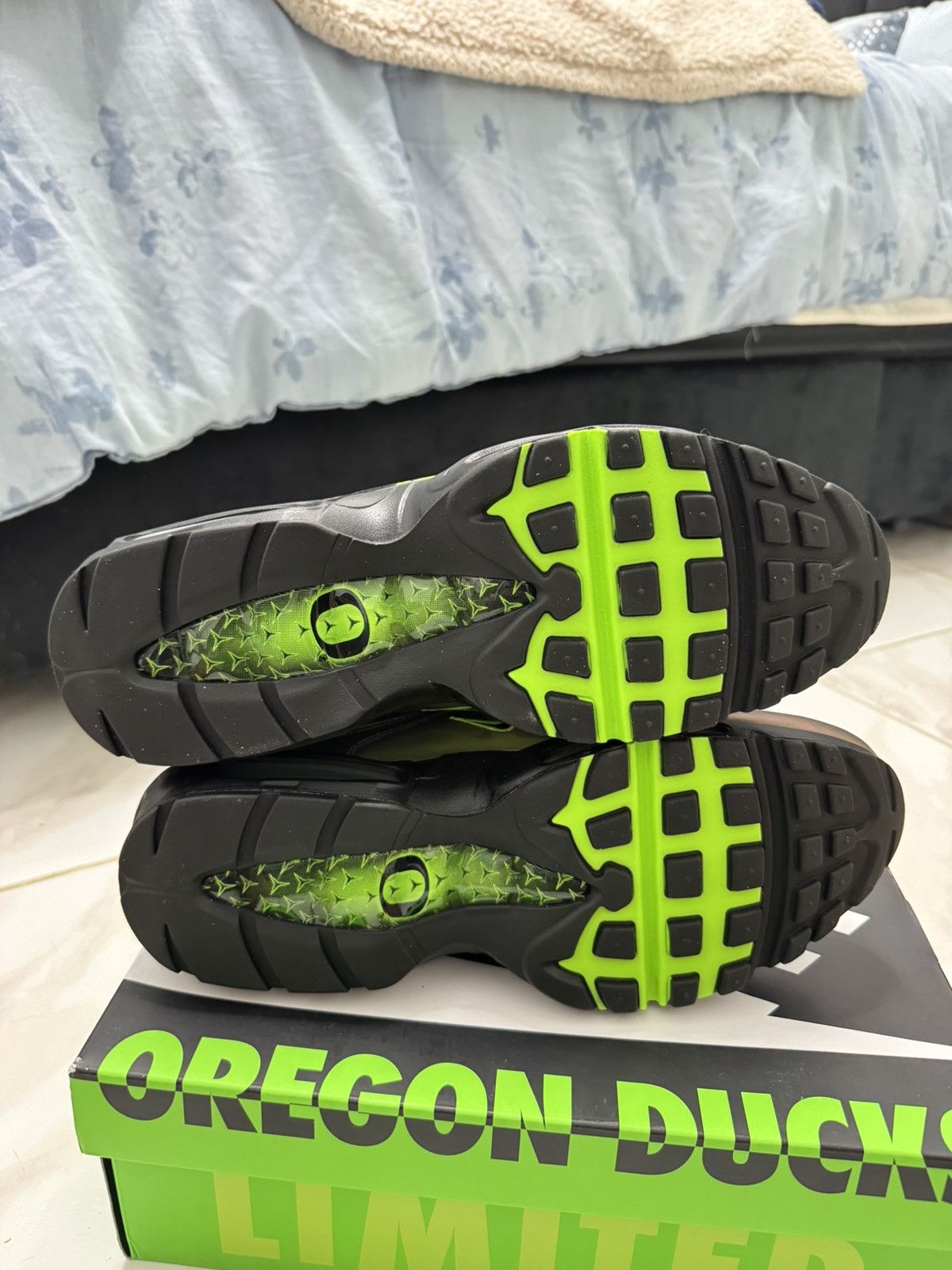 Nike Nike Air Max 95/97 Ducks of a Feather Storm 11.5 DS Size US 11.5 / EU 44-45 - 6 Thumbnail