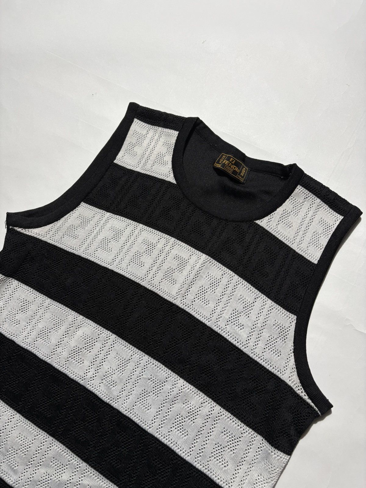 Fendi FENDI ZUCCA PATTERN SLEEVELESS TOPS Size S / US 4 / IT 40 - 2 Thumbnail