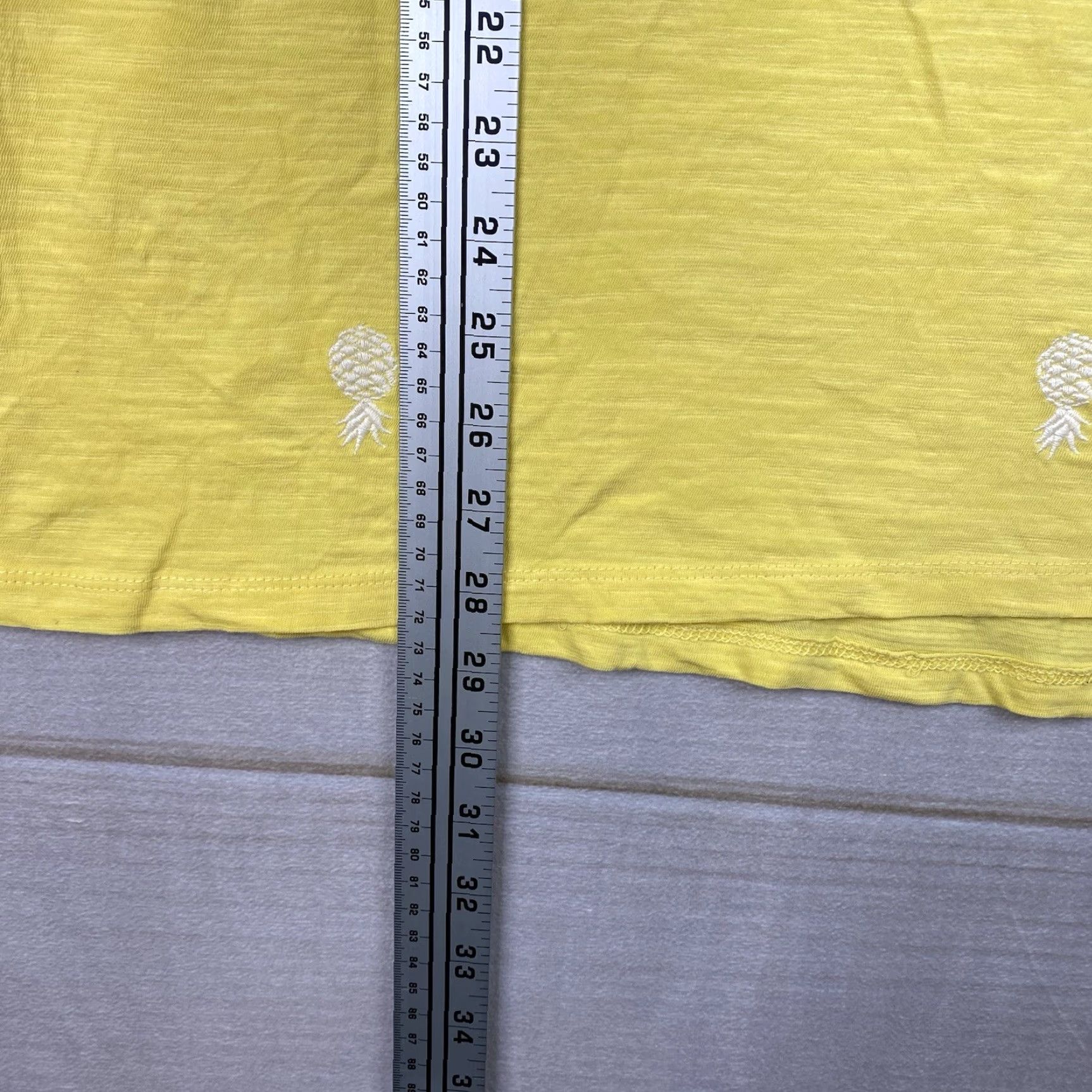 Vintage KIM ROGERS T-Shirt Womens 1X Yellow Pineapples Short Sleeve Collared Split Neck Casual Beach Holiday Shirt Size XL / US 12-14 / IT 48-50 - 4 Thumbnail