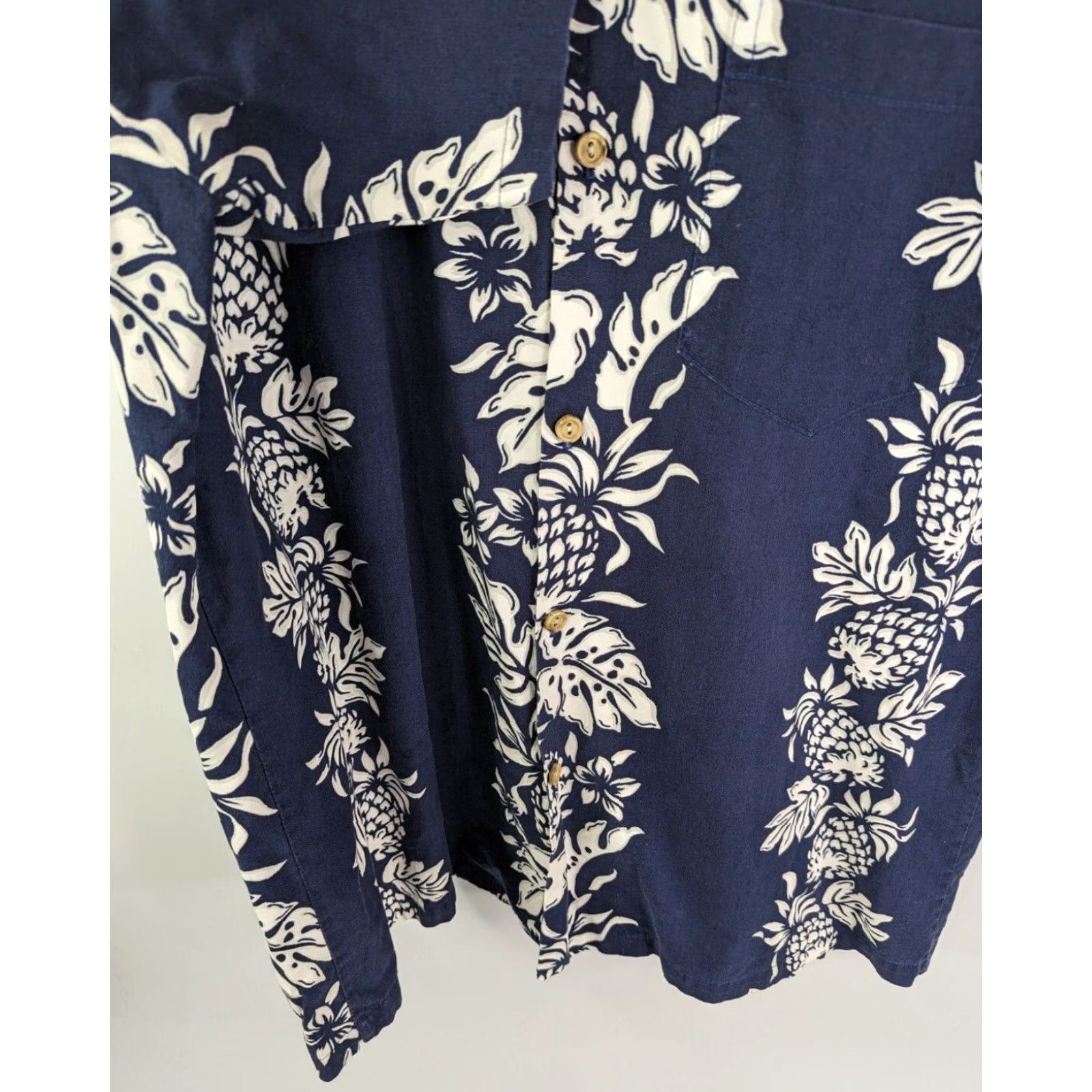 Vintage RJC Mens Hawaiian Shirt Navy Blue Made In Hawaii Pineapple Camp Large Button-Up Short Sleeve Cotton Size US L / EU 52-54 / 3 - 3 Thumbnail