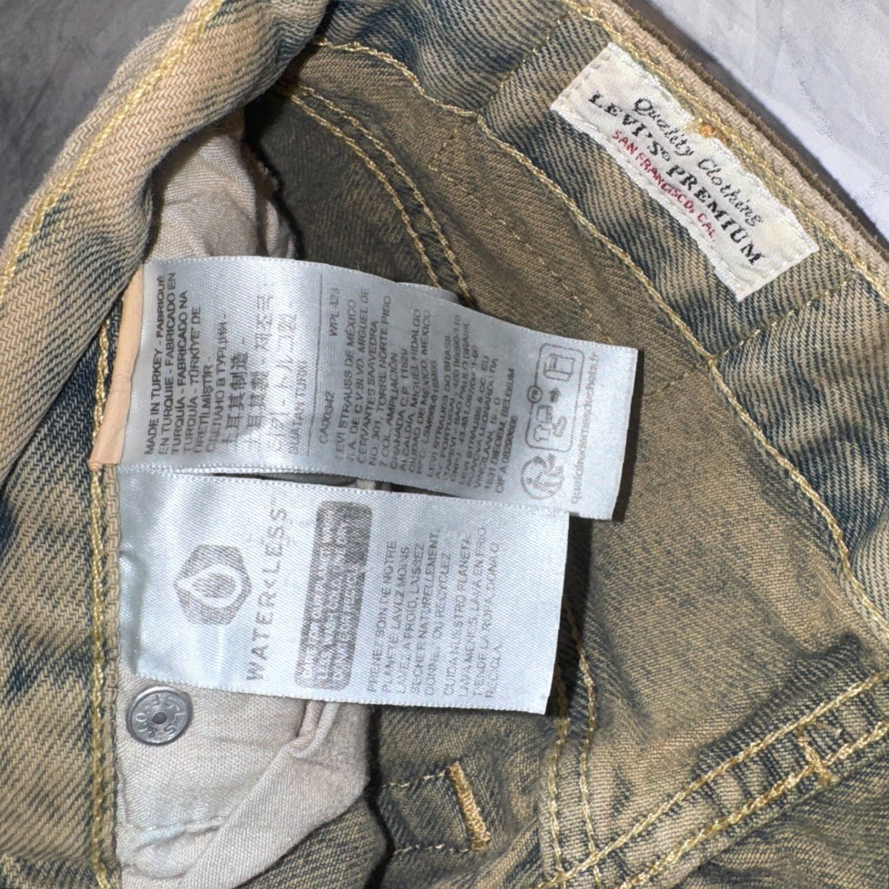 Levi's Levi's 501 Jeans Women's Premium Original Fit Khaki 24x30 Medium Wash Beige Denim Button 90s Vintage Not N/A Size 42" / US 20 - 3 Thumbnail