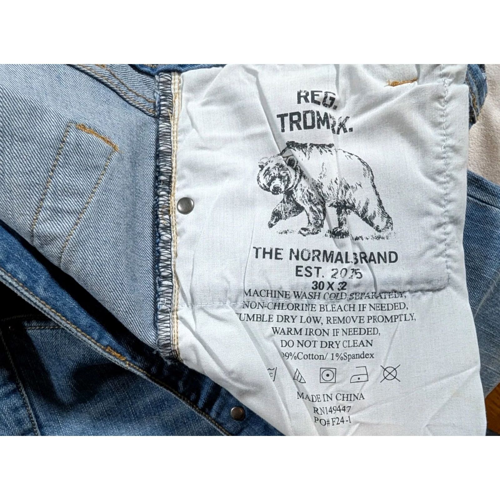 Vintage VINTAGE The Normal Brand Jeans Men 30x31 Slim Straight Light Wash Whisker Denim Blue 5-Pocket Mens Size US 30 / EU 46 - 5 Thumbnail