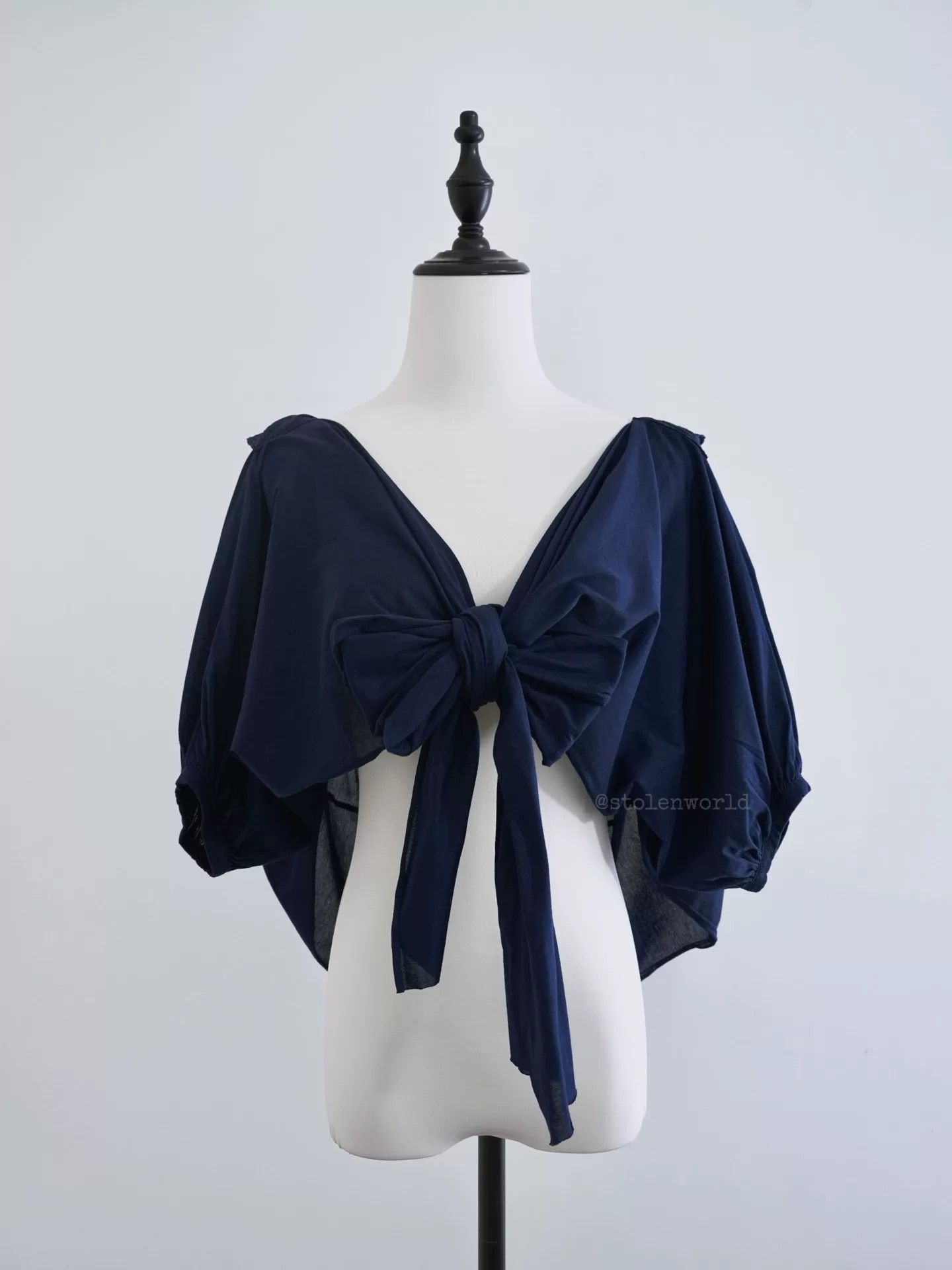 Comme des Garcons navy tie-front blouse with lace details Size M / US 6-8 / IT 42-44 - 1 Thumbnail