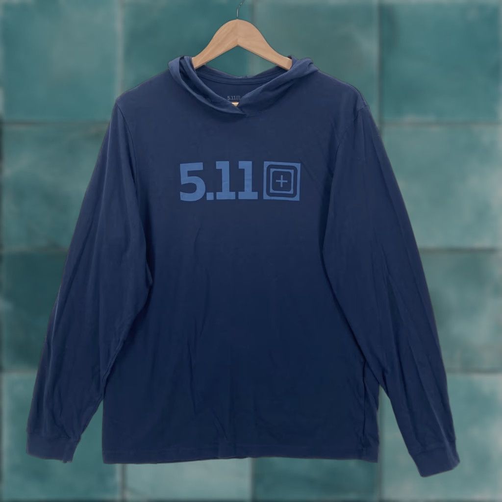 Vintage 5.11 Tactical Shirt Mens Large Navy Blue Hooded Long Sleeve Logo Lightweight Shirt Mens Large Navy Blue Hooded Long Sleeve 5.11 Tactical Size US L / EU 52-54 / 3 - 1 Thumbnail