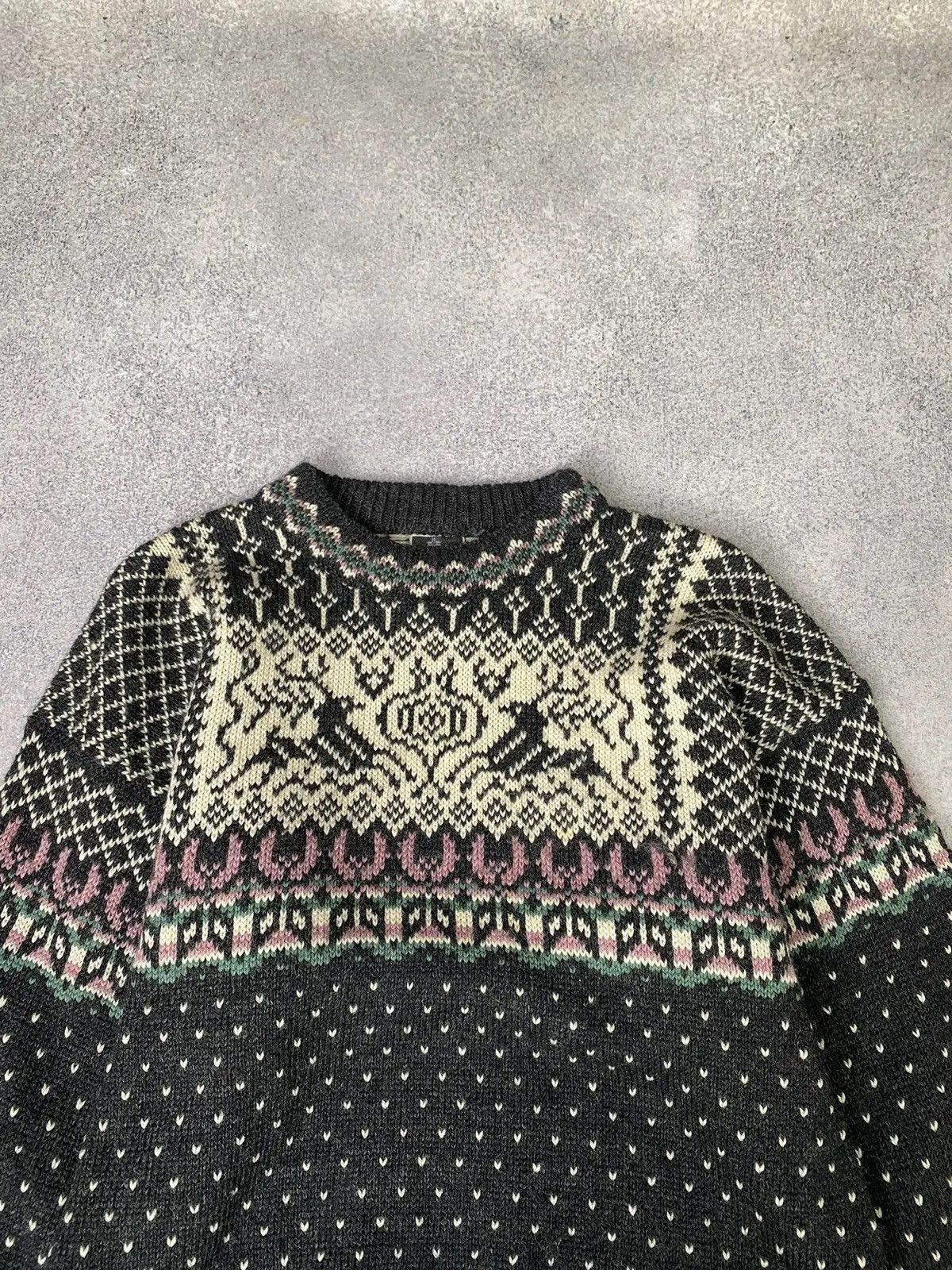 Dale Of Norway × Vintage Vintage DALE OF NORWAY Deer Fair Isle Wool Knit Ski Sweater Size US L / EU 52-54 / 3 - 7 Thumbnail