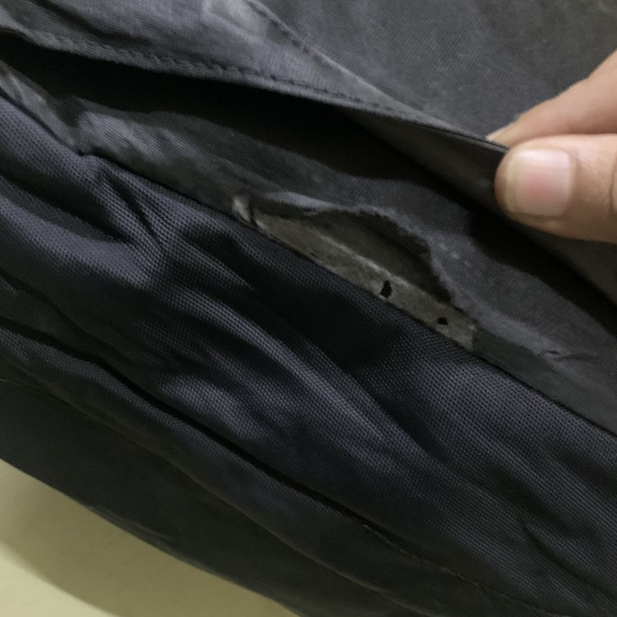 Tumi Tumi backpack black interior have laptop sleeve (sun faded) Size ONE SIZE - 7 Thumbnail
