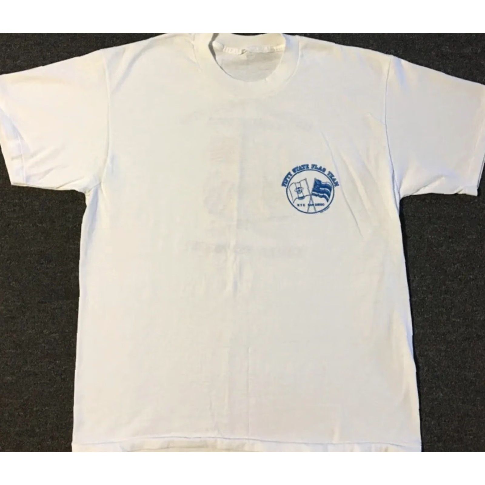 Vintage VINTAGE US Navy Drill Team Shirt M Military Punk Biker 80s 90s White T-Shirt Mens USA Single Stitch Striped Logo Size US M / EU 48-50 / 2 - 2 Thumbnail