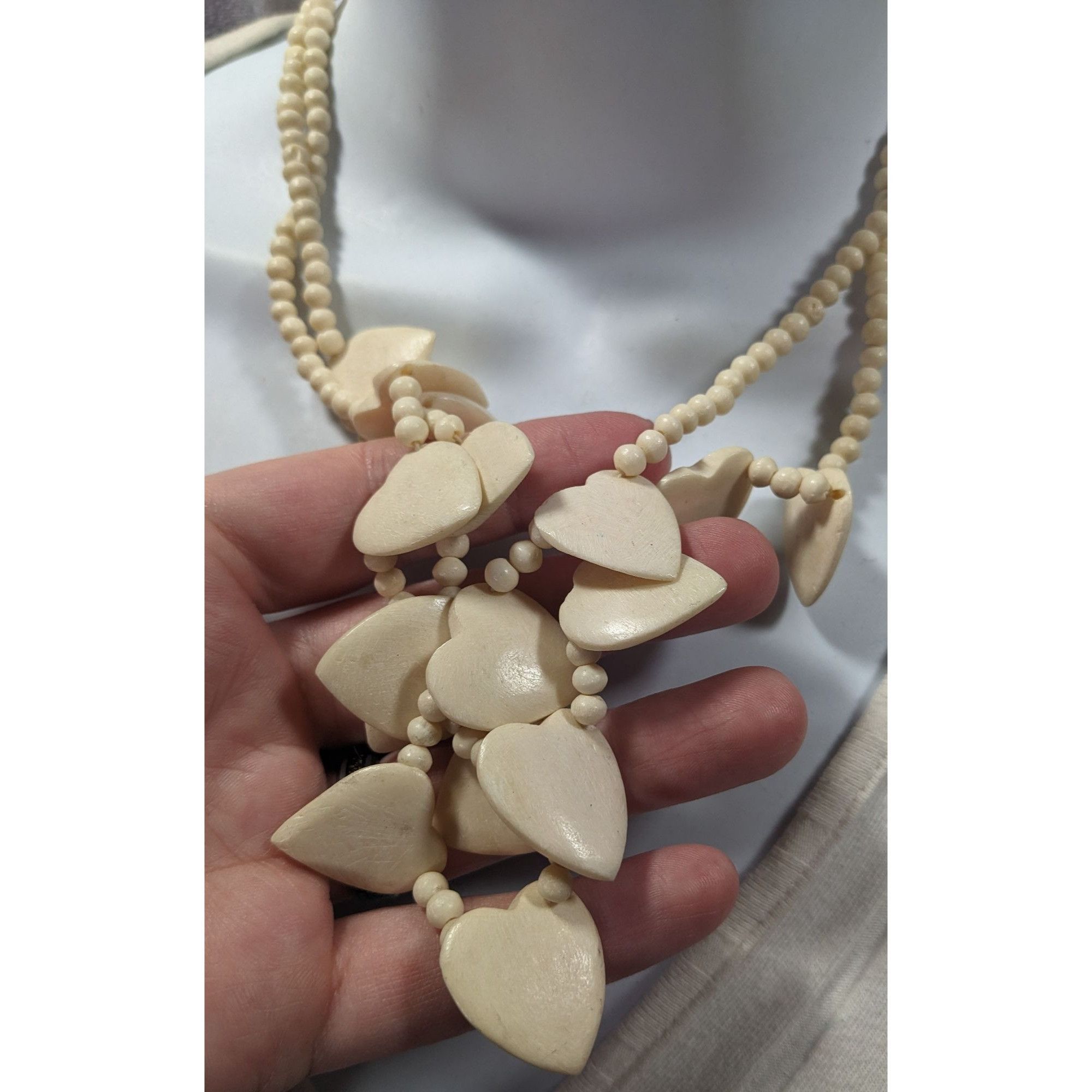 Other Vintage Hand Carved Heart Cow Bone Beaded Necklace Size ONE SIZE - 4 Thumbnail