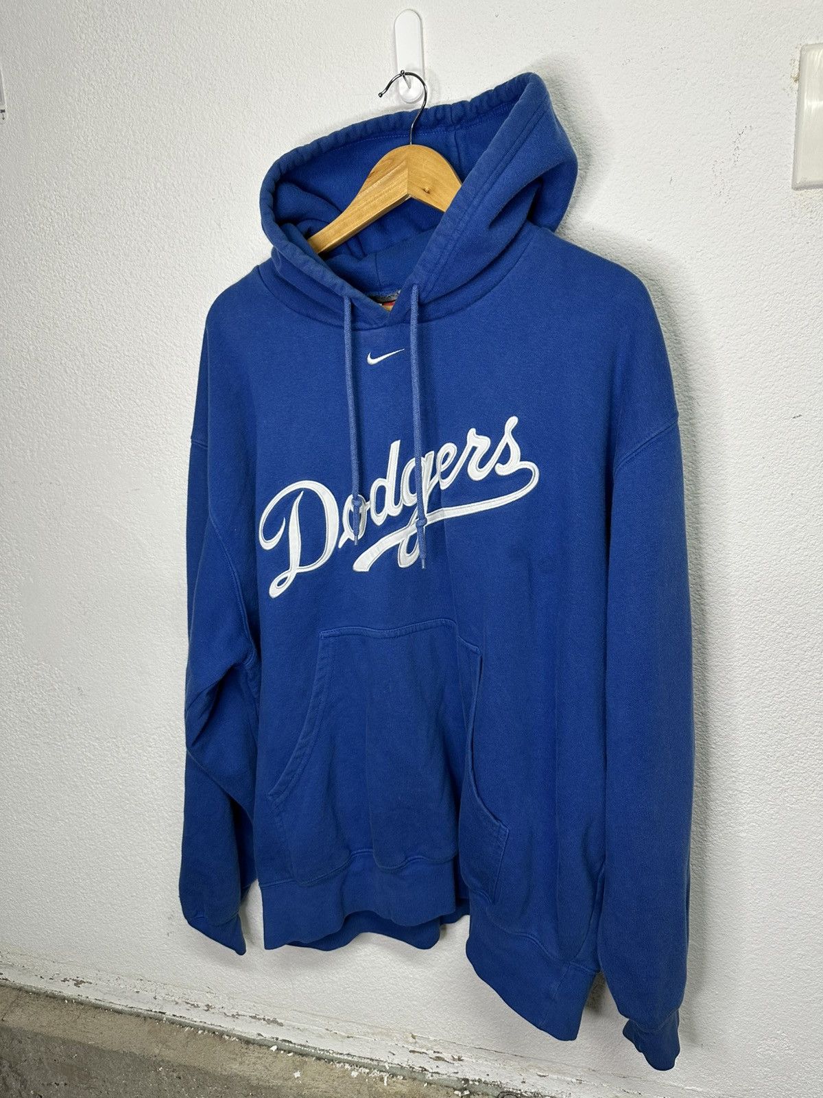 Nike Vintage LA Dodgers Center Swoosh Nike hoodie Size US XL / EU 56 / 4 - 1 Thumbnail
