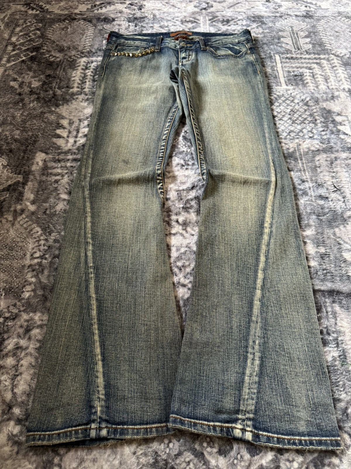 If Six Was Nine YMI Mud Wash Spiral Paneled Studded Flared Jeans Size US 32 / EU 48 - 1 Thumbnail