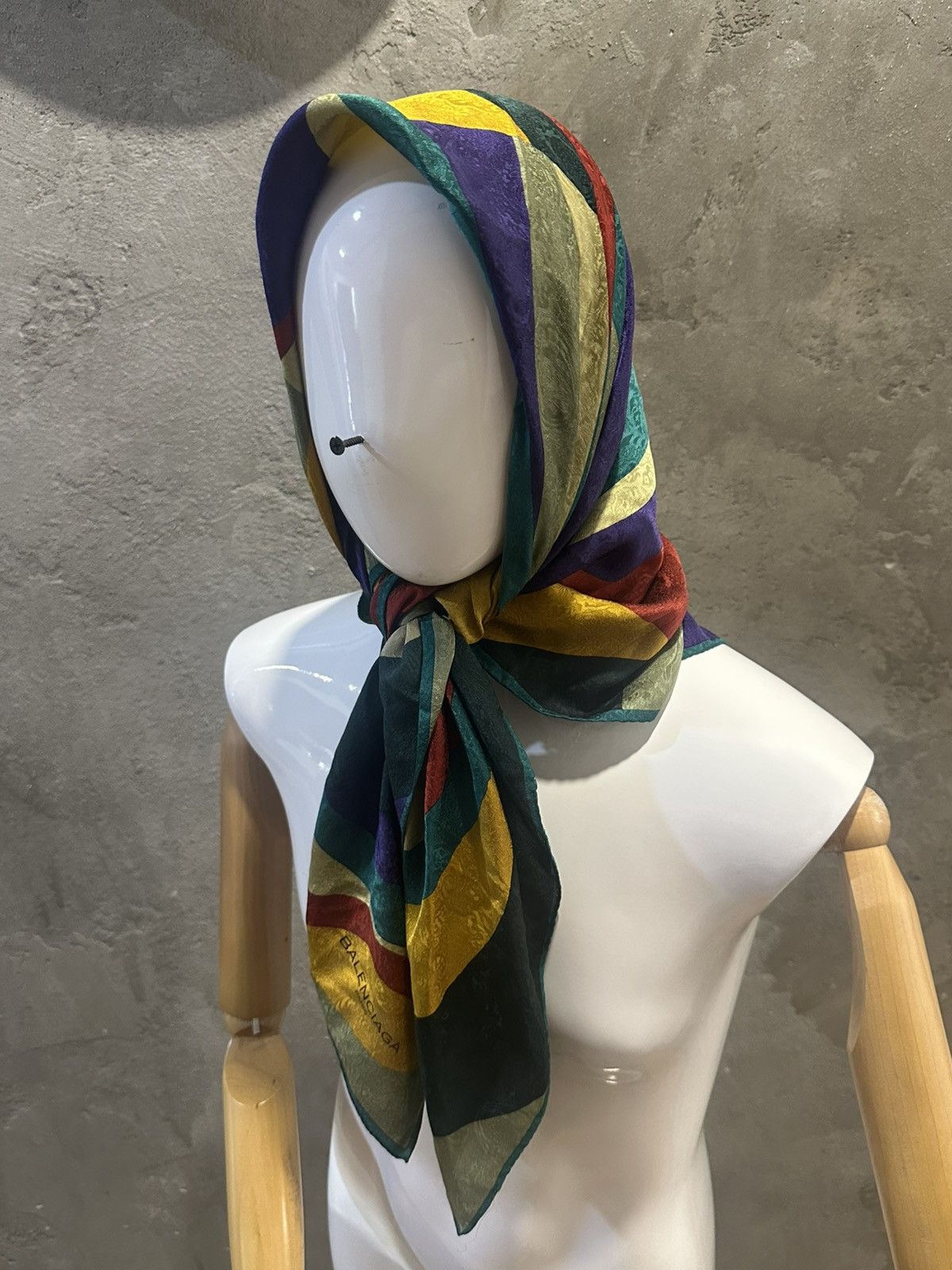 Balenciaga Vintage Balenciaga Paris Abstract Silk Scarves Size ONE SIZE - 2 Thumbnail