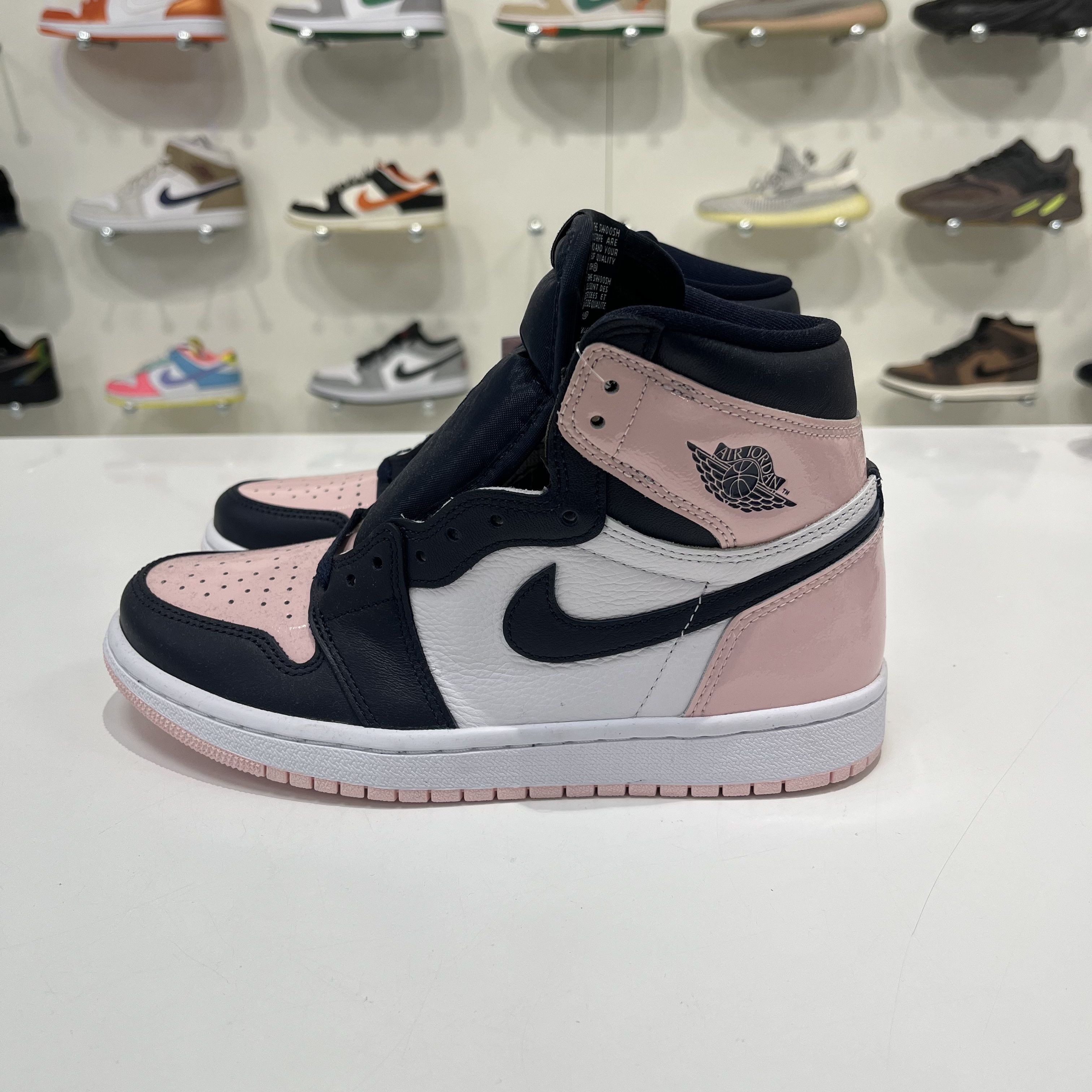 Nike Air Jordan1 Retro High OG Atmosphere (W) Size US 6.5 / IT 36.5 - 2 Thumbnail