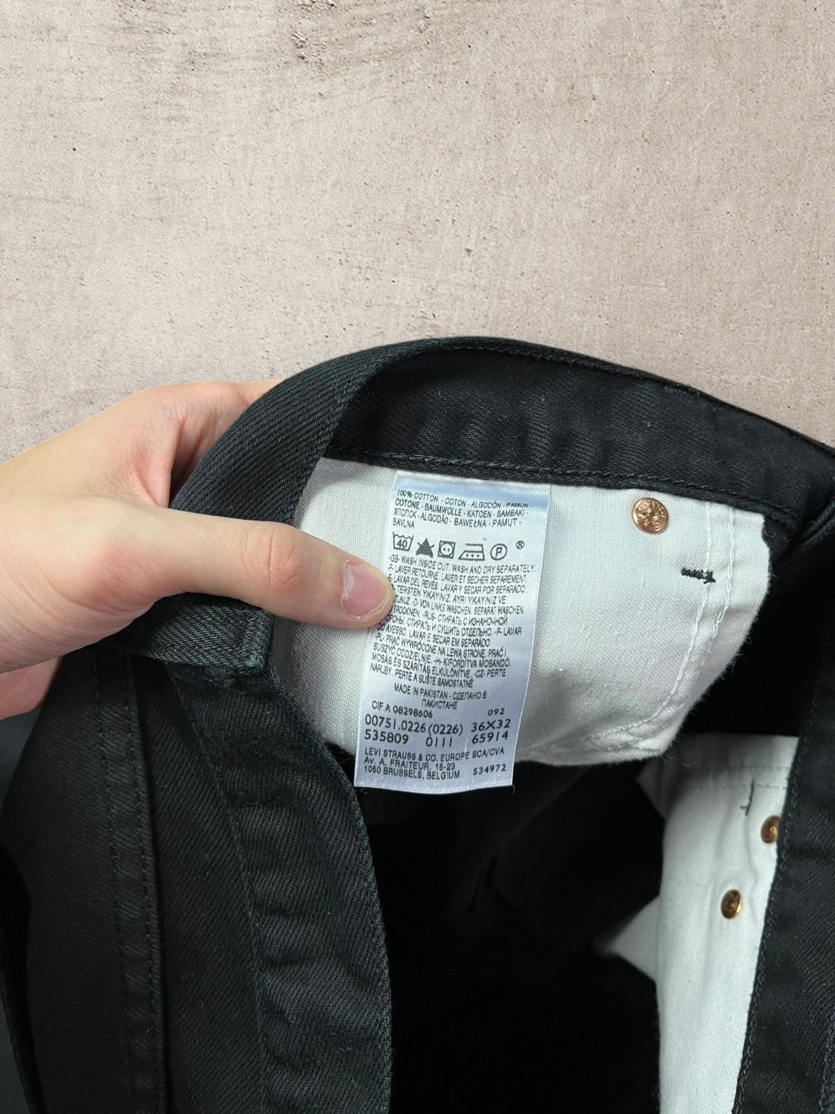 Levi's × Vintage Vintage Black Levis 751 36x32 Mens Jeans Classic Pants Size US 36 / EU 52 - 7 Thumbnail
