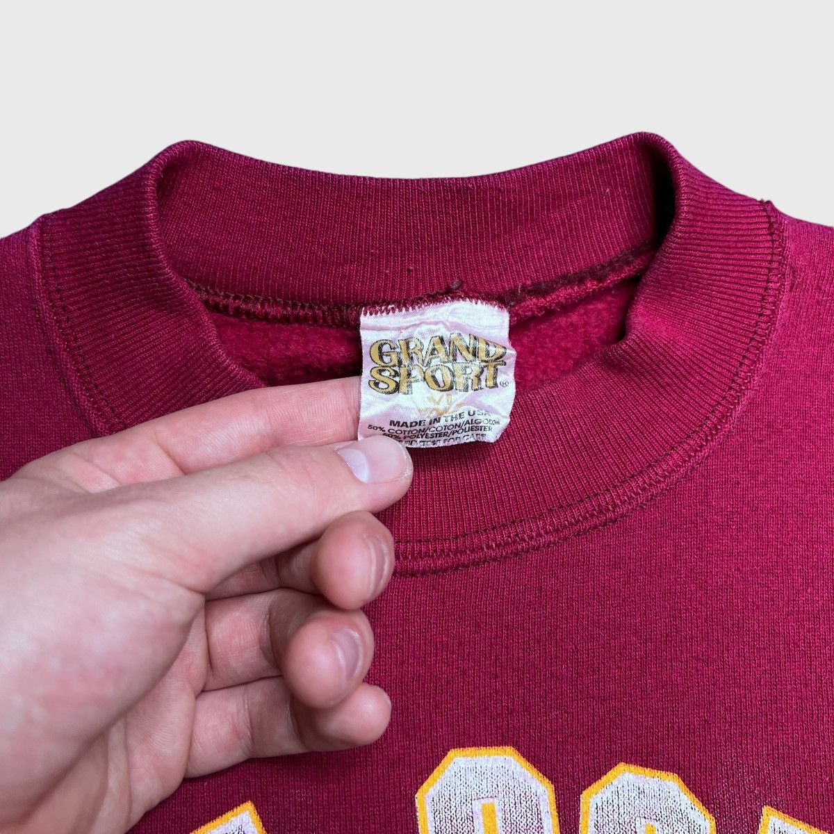 NCAA × Vintage 90s NCAA Minnesota Golden Gophers Spell Out 3D Sweatshirt Size US XL / EU 56 / 4 - 2 Thumbnail